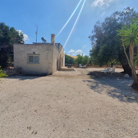 הוילה אוסטוני Casina Tra Gli Ulivi מראה חיצוני תמונה