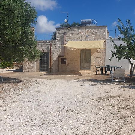 הוילה אוסטוני Casina Tra Gli Ulivi מראה חיצוני תמונה