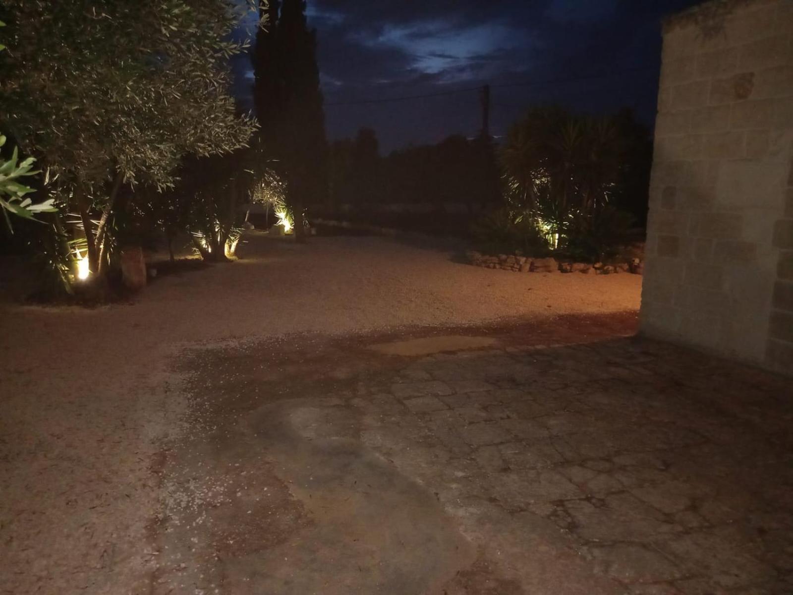 הוילה אוסטוני Casina Tra Gli Ulivi מראה חיצוני תמונה